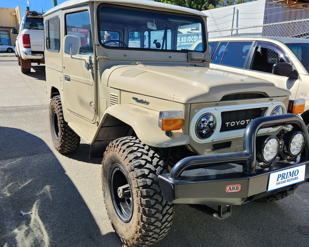 Toyota LandCruiser FJ40 after repair